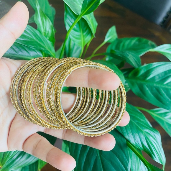 Bangles - Picture 4 of 6